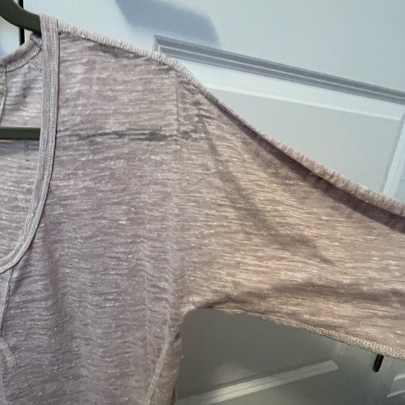 Wilfred Free lightweight top in great gently used condition - Picture 4 of 4